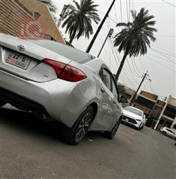 تۆیۆتا کۆرۆلا